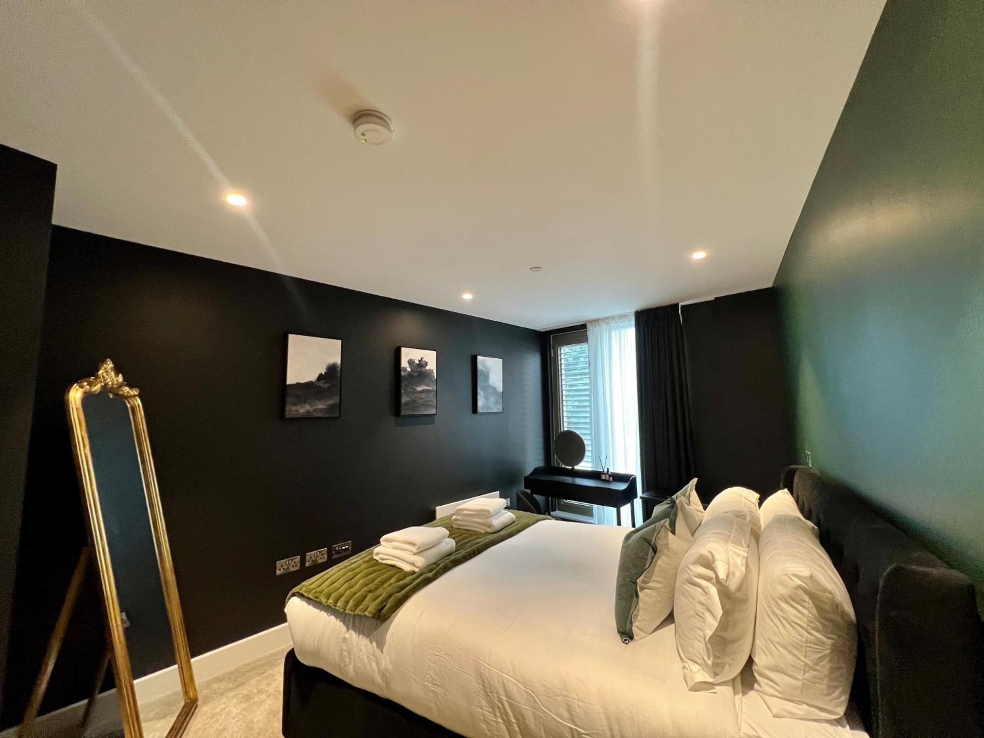 The Midnight Garden Escape At Ryedale House Apartment York Exterior photo